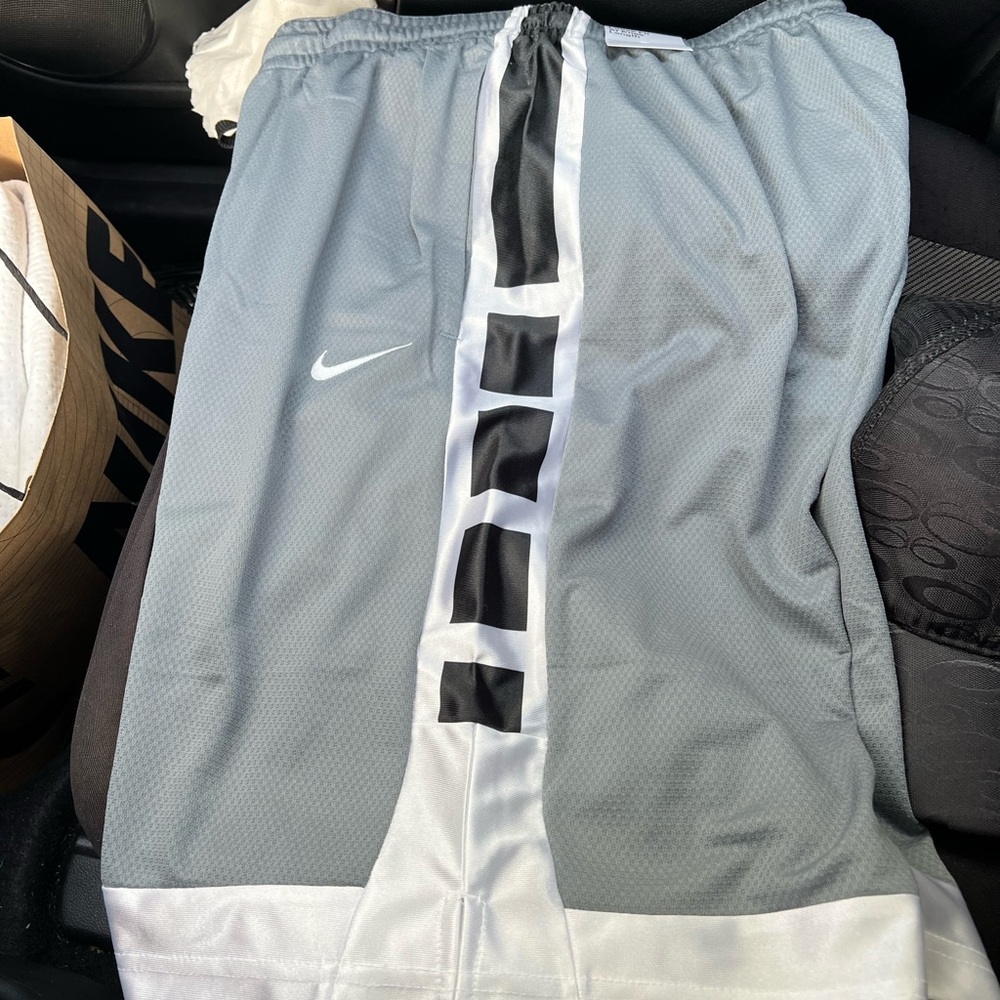 Nike Striped Elite Basketball Short